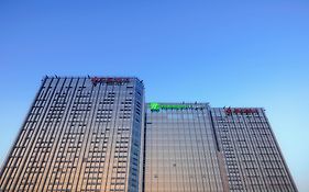 ホリデイ イン エクスプレス フォーシャン ナンハイ